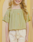 Conjunto de Blusa Bata em Viscose Bordado Flores e Shorts em Sarja com Elastano 85460 Infanti Infantil Menina