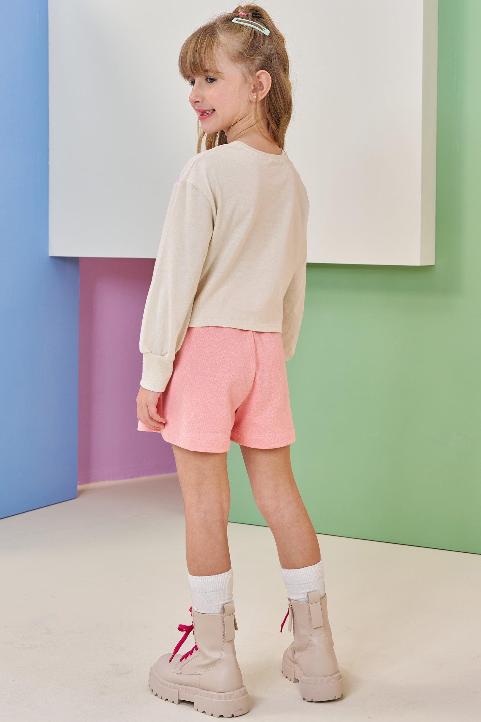 Conjunto de Blusa Boxy em Meia Malha e Shorts em Moletwill 92623 Infanti Infantil Menina