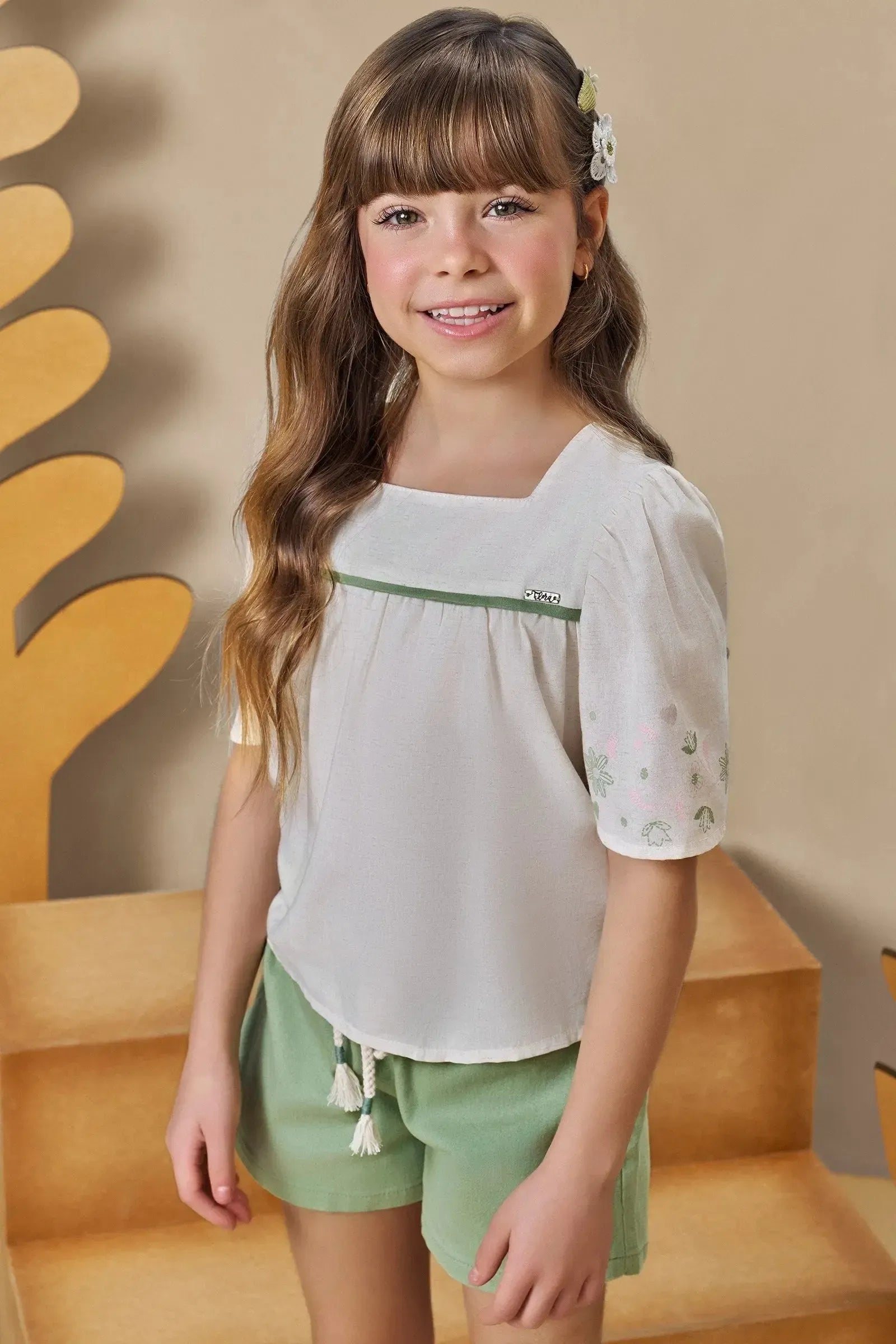 Conjunto de Bata em Linho Deluxe e Shorts em Sarja com Elastano 93559 Infanti Infantil Menina