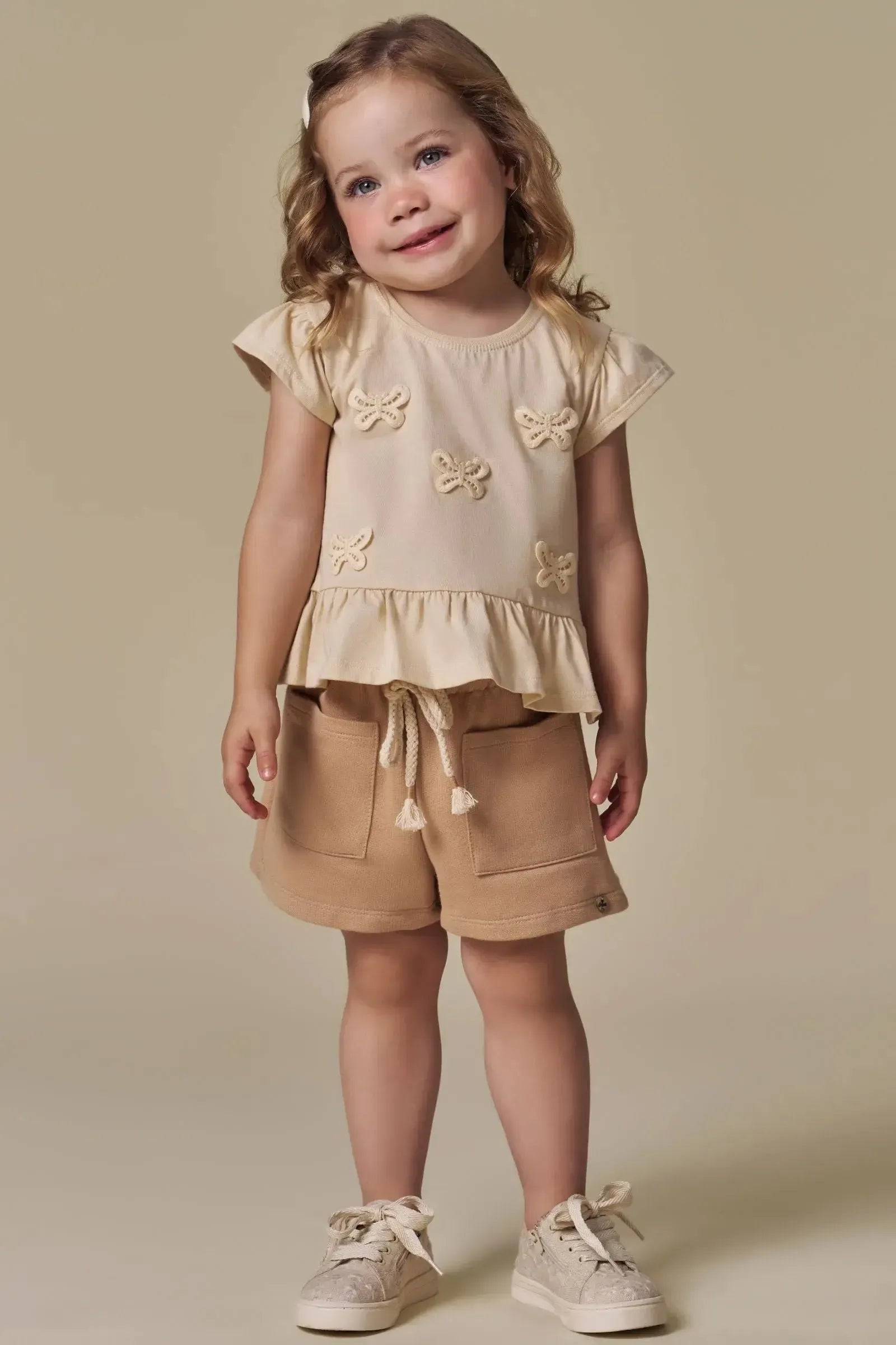 Conjunto de Bata em Meia Malha com Shorts em Moletom sem Pelúcia 94665 Infanti Infantil Menina