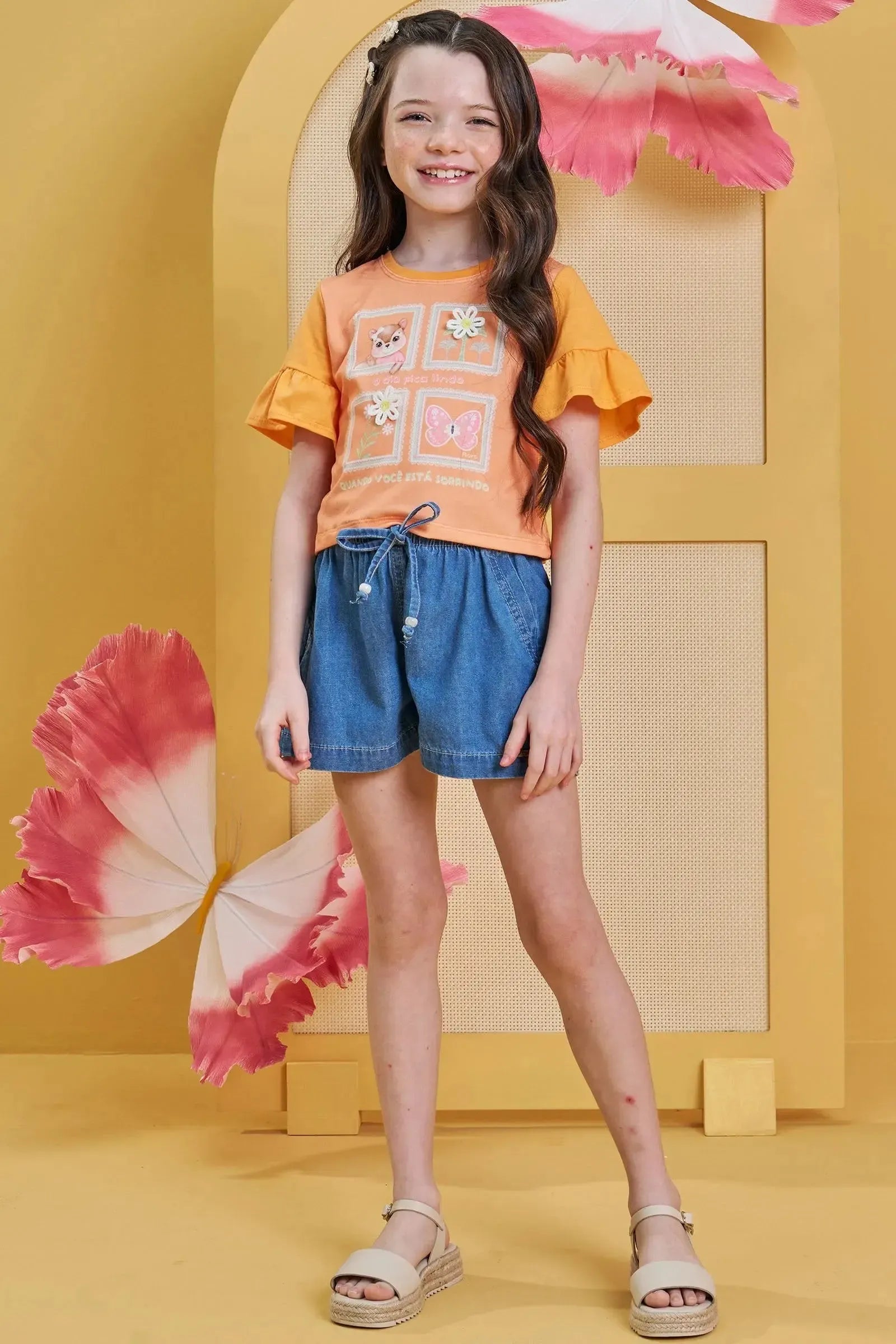 Conjunto de Blusa Boxy em Meia Malha com Shorts em Jeans 85191 Infanti Infantil Menina