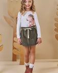 Conjunto de Blusa em Malha Comfy com Short Saia em Veludo Cotelê 92415 Infanti Infantil Menina