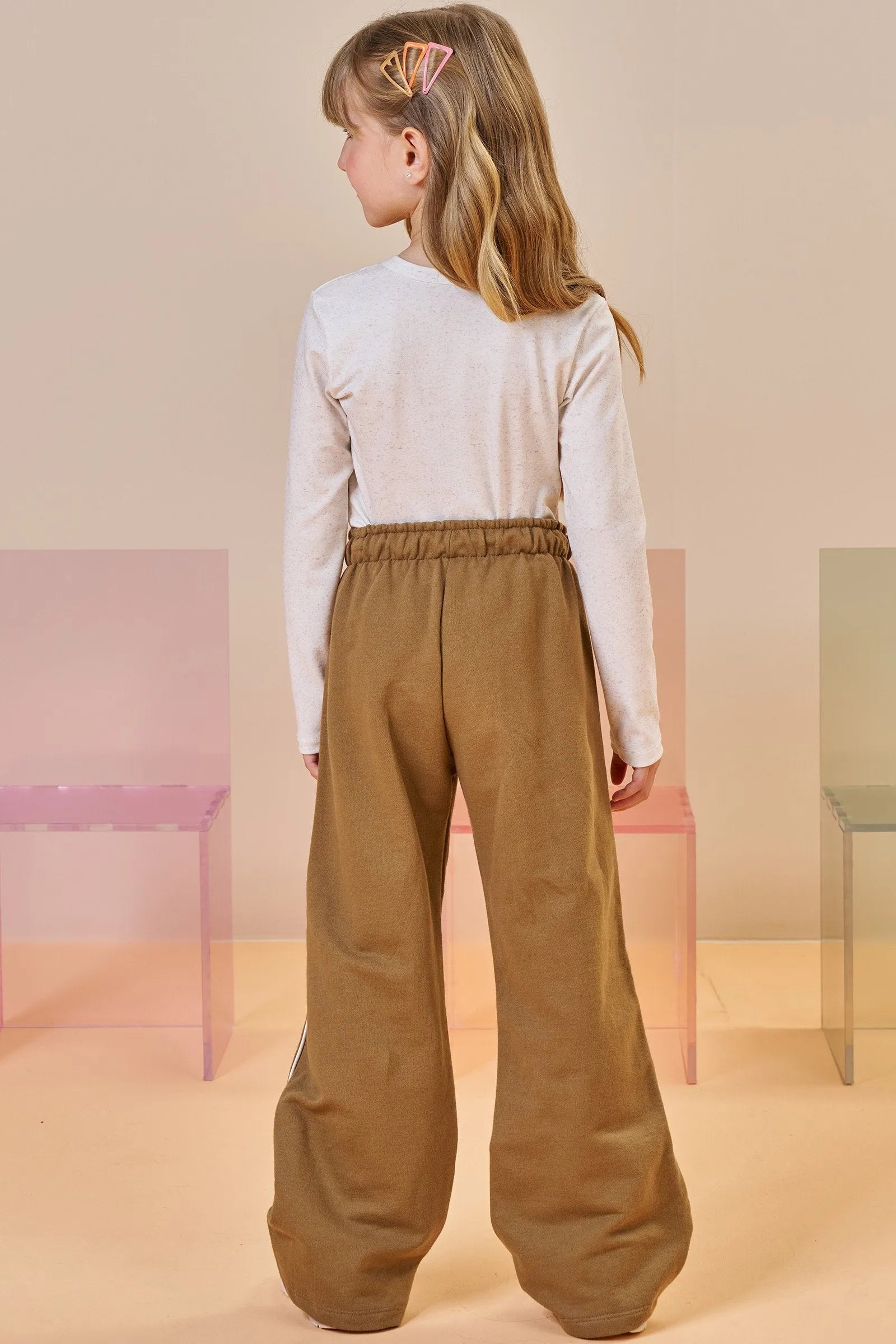 Conjunto de Blusa em Malha Power e Calça Wide Leg em Moletom sem Pelúcia 92504 Infanti Infantil Menina