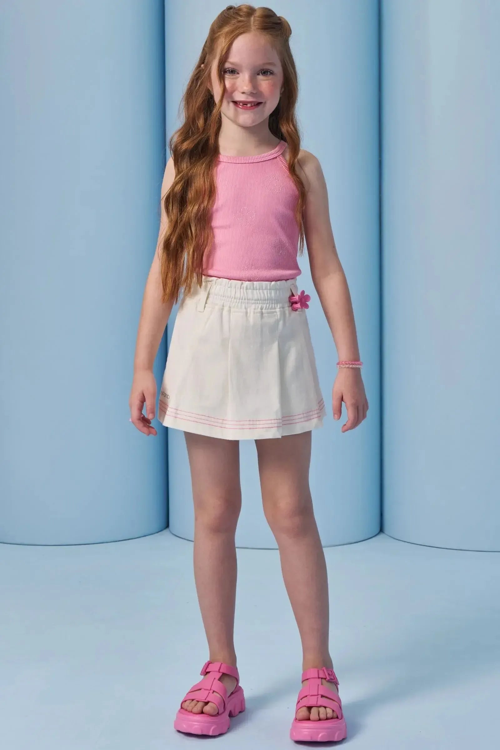 Conjunto de Regata em Soft Line e Shorts em Sarja com Elastano. Acompanha Presilha 95373 Infanti Infantil Menina