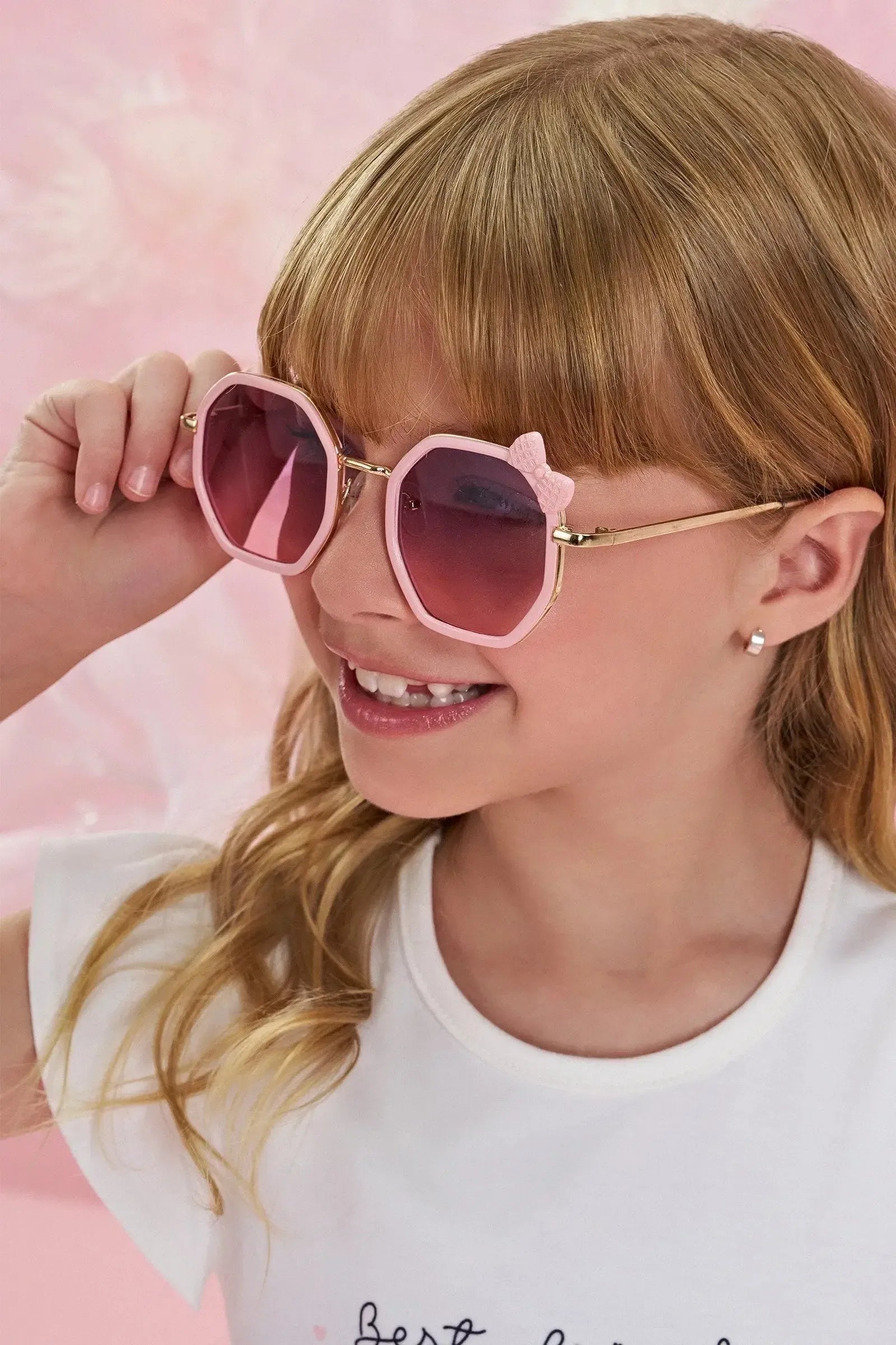 Óculos de Sol com Proteção UV. Acompanha Caixinha e Estojo Porta Óculos. 85785 Infanti Infantil Menina