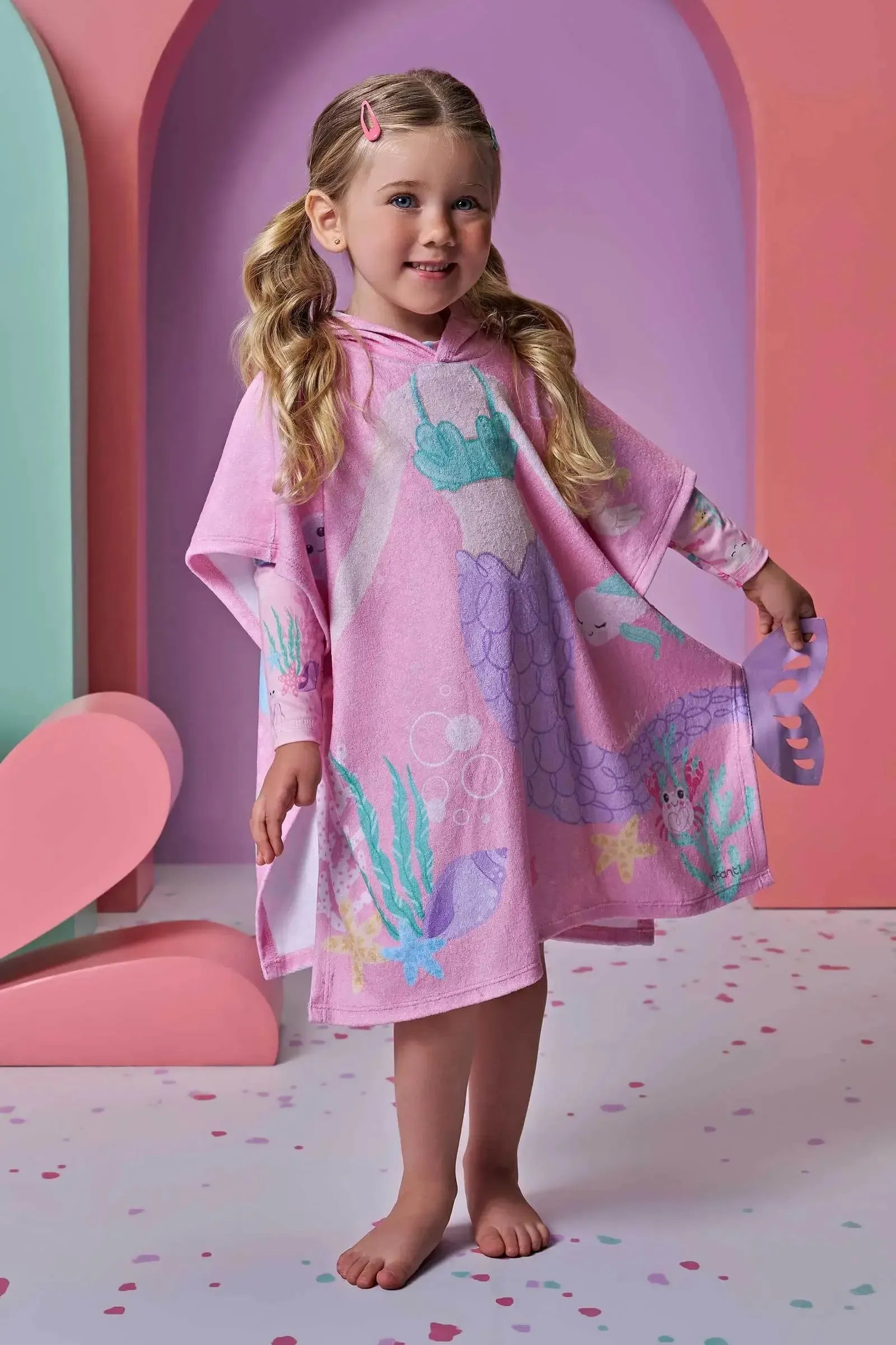 Toalha Poncho com Capuz em Plush Atoalhado 95670 Infanti Infantil Menina